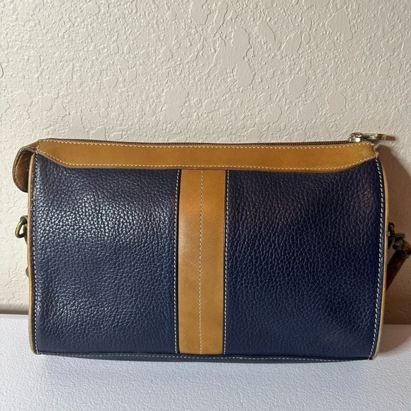 Liz Claiborne pebbled leather navy and brown vintage purse - Picture 3 of 6